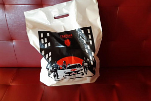 Спешащий дедушка напугал продавщицу